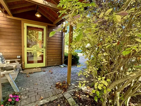 64 E Main Street Vinalhaven ME 04863