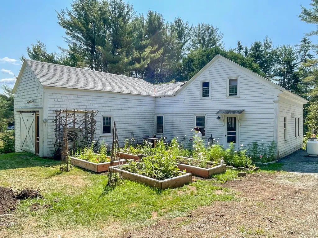 13 Whale Rock Lane Hancock ME 04640