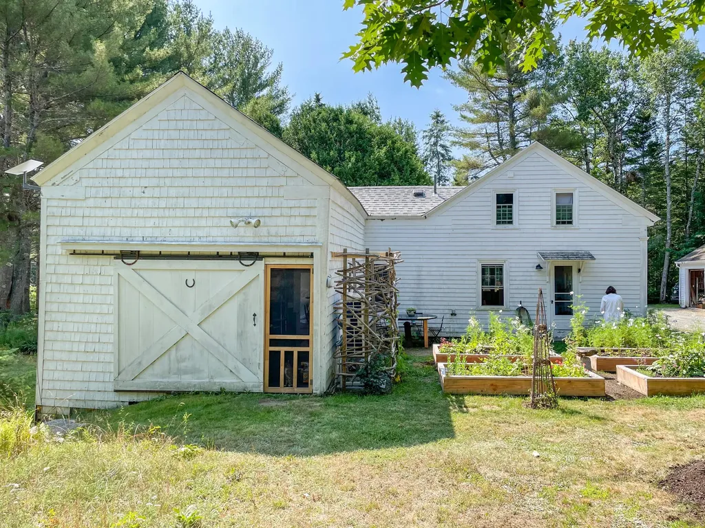 13 Whale Rock Lane Hancock ME 04640