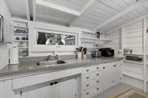 21 Drummond Lane Belgrade ME 04917