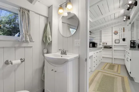 21 Drummond Lane Belgrade ME 04917