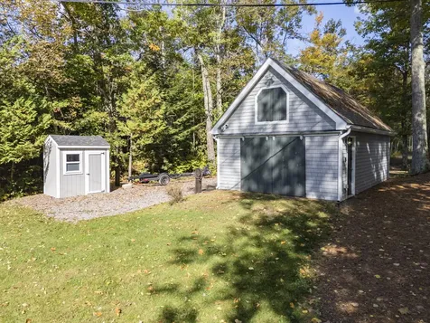21 Drummond Lane Belgrade ME 04917