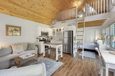 21 Drummond Lane Belgrade ME 04917