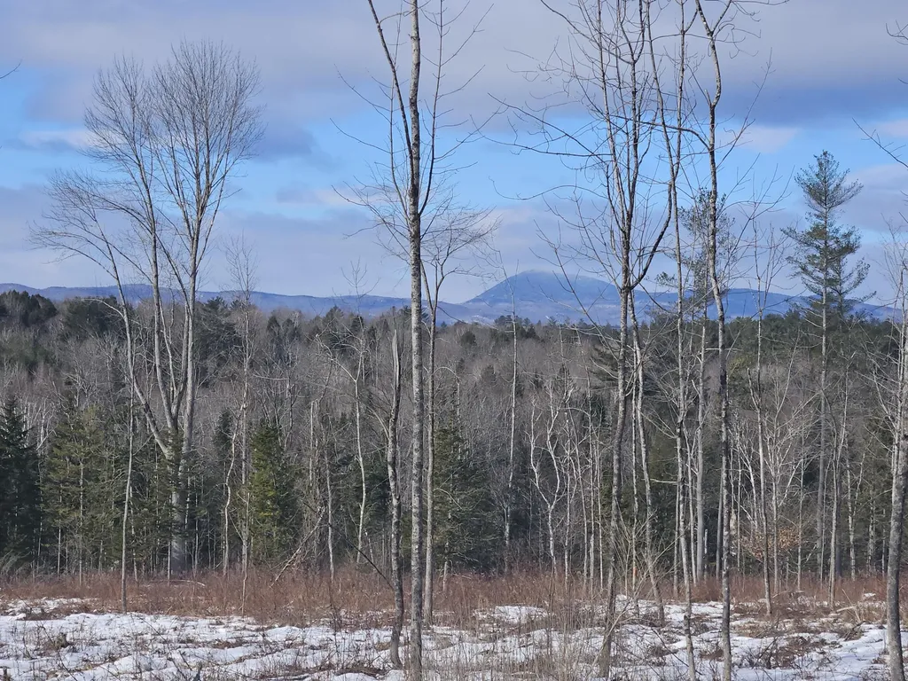 R11-033-1 Bailey Hill Road Farmington ME 04938