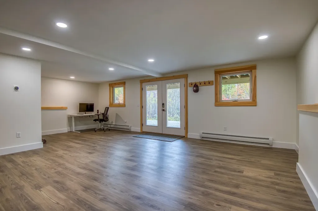 6 Beaver Lane Sandy River Plt ME 04970