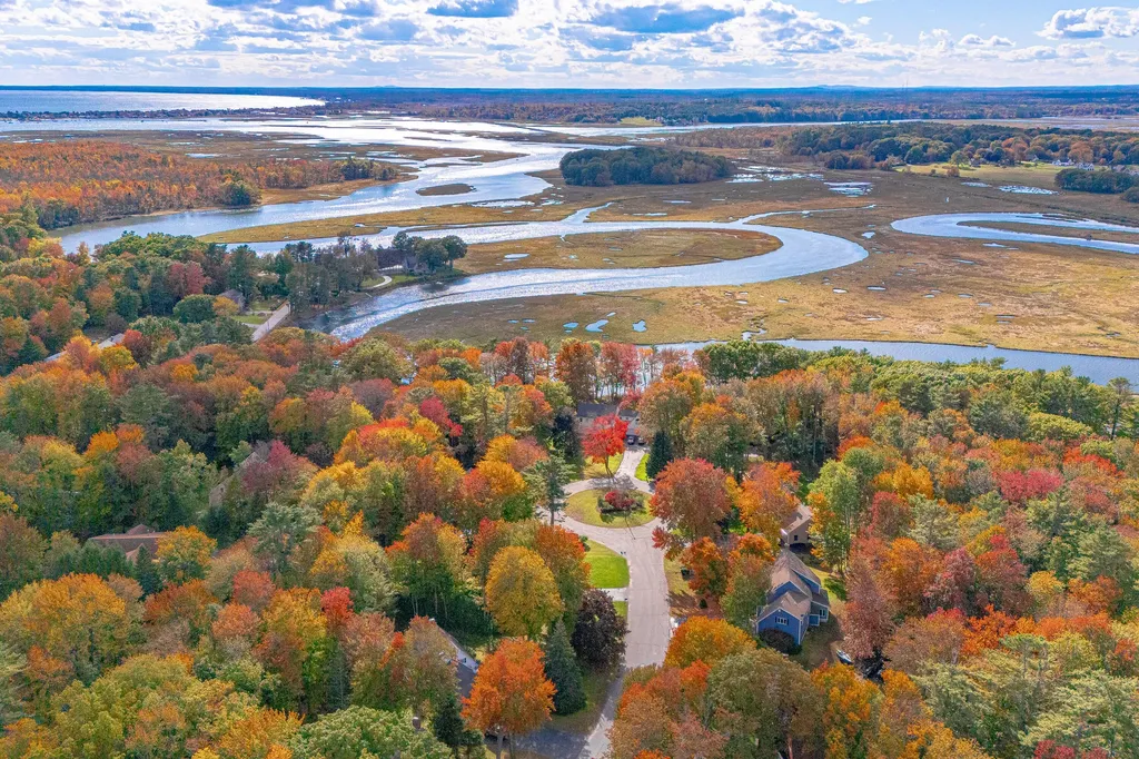 44 Horseshoe Drive Scarborough ME 04074