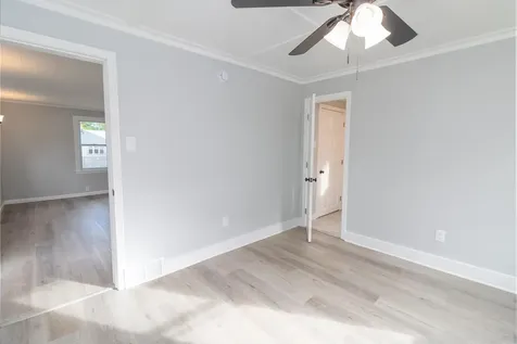 34 Flanders Street Auburn ME 04210