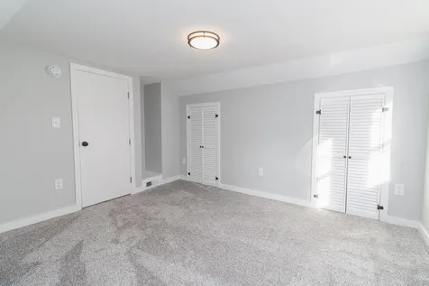34 Flanders Street Auburn ME 04210