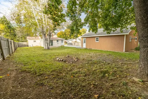 34 Flanders Street Auburn ME 04210