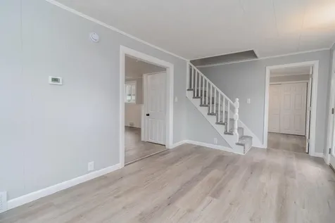 34 Flanders Street Auburn ME 04210