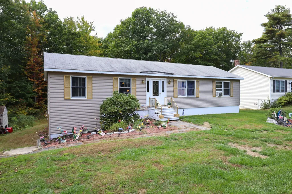 22 St. Patrick Avenue Lewiston ME 04240