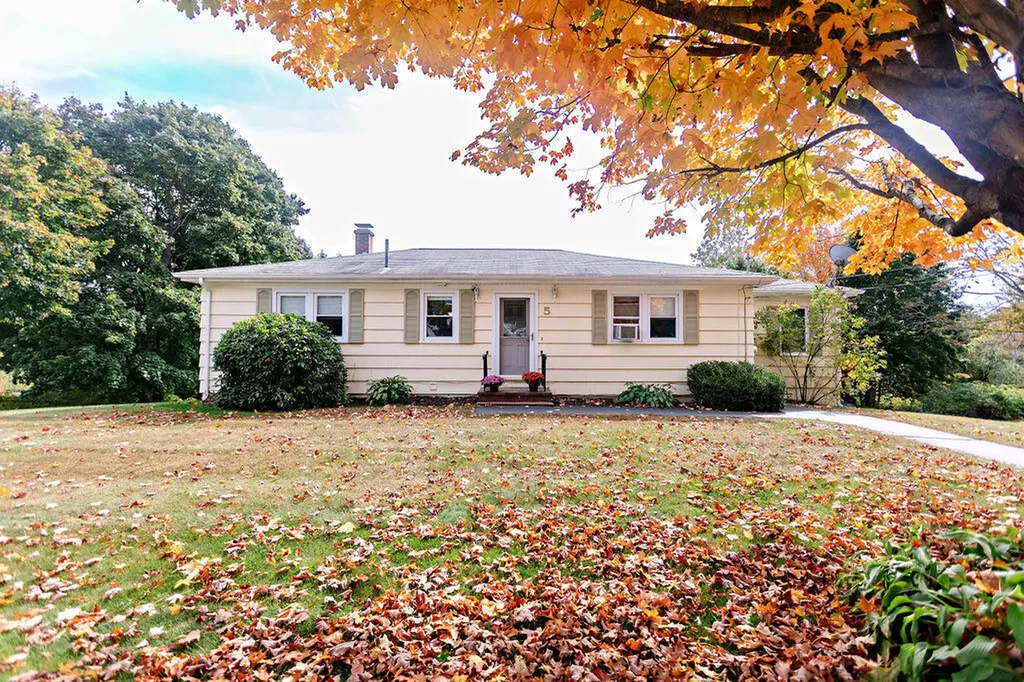 5 Lark Street Westbrook ME 04092