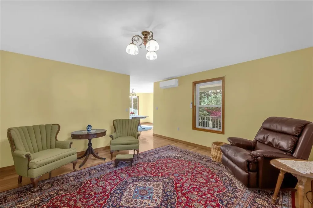 12 Evergreen Lane Surry ME 04684