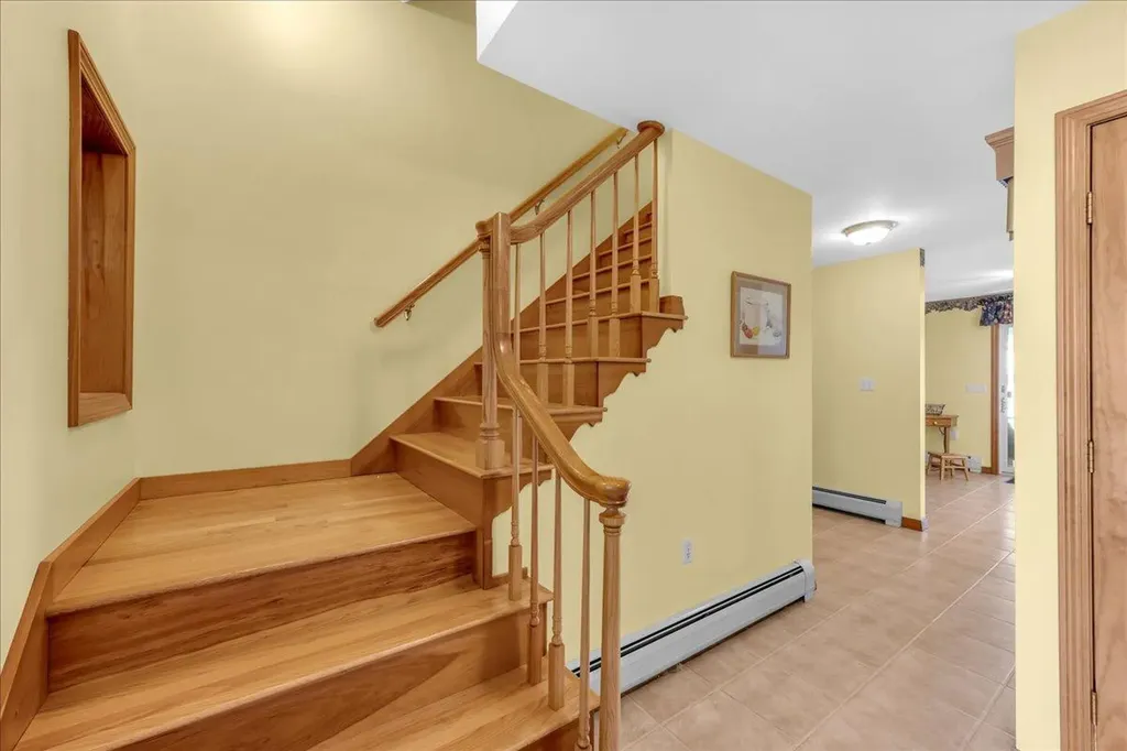 12 Evergreen Lane Surry ME 04684