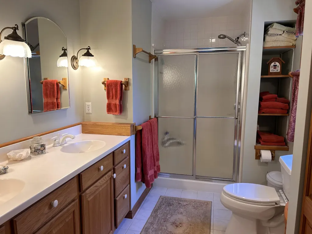 12 Evergreen Lane Surry ME 04684
