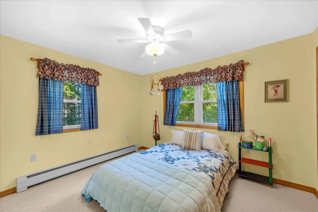 12 Evergreen Lane Surry ME 04684