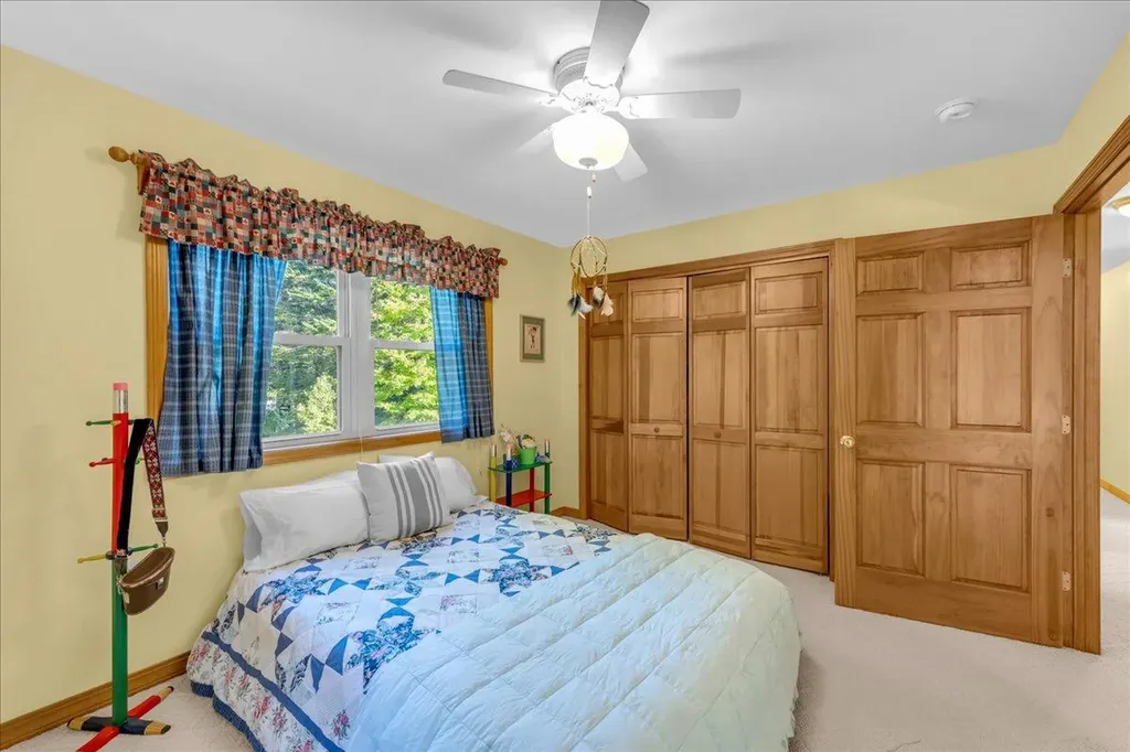 12 Evergreen Lane Surry ME 04684