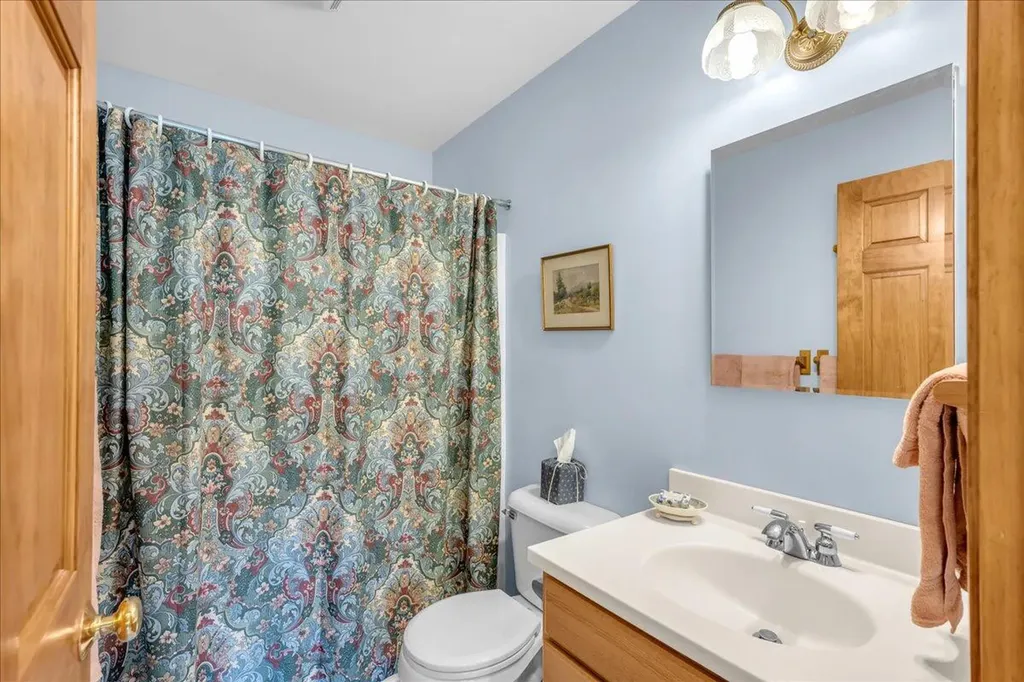 12 Evergreen Lane Surry ME 04684