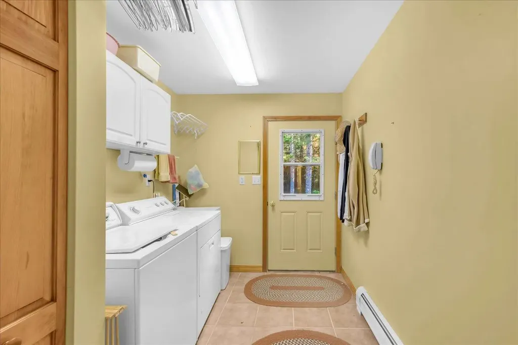 12 Evergreen Lane Surry ME 04684