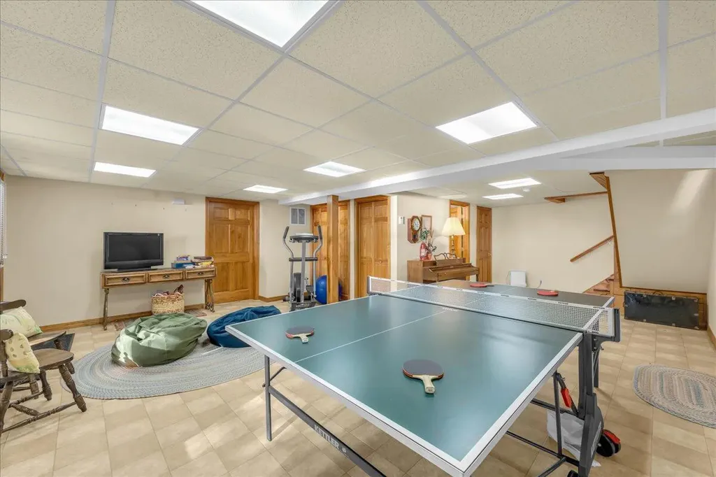12 Evergreen Lane Surry ME 04684