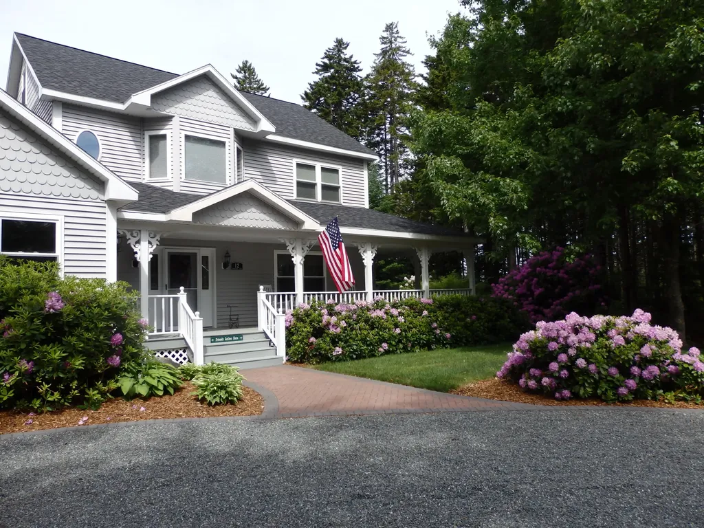 12 Evergreen Lane Surry ME 04684