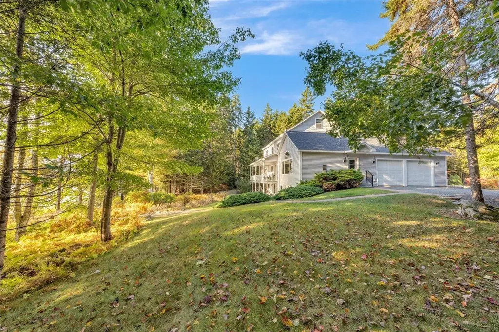 12 Evergreen Lane Surry ME 04684
