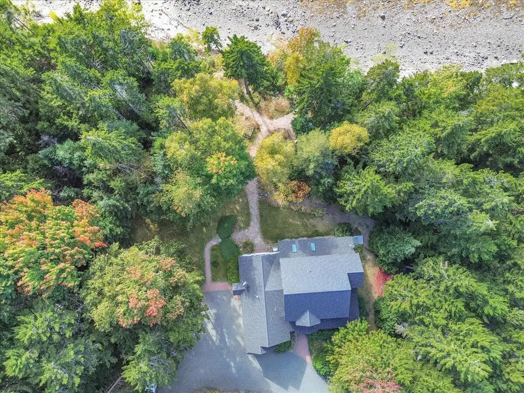 12 Evergreen Lane Surry ME 04684