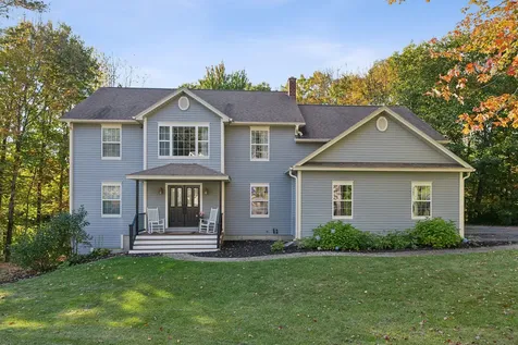 8 Infiniti Way Auburn ME 04210
