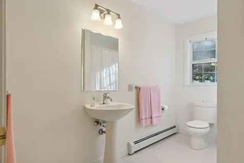 8 Infiniti Way Auburn ME 04210