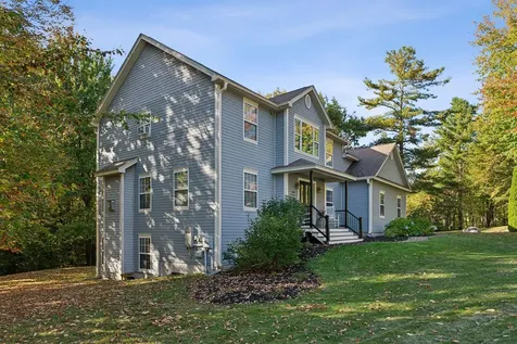 8 Infiniti Way Auburn ME 04210