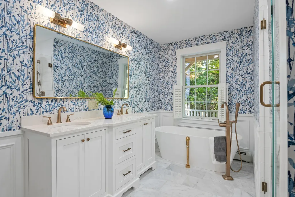 28 Archer Lane Cumberland ME 04021