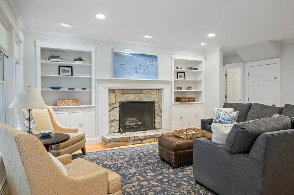 28 Archer Lane Cumberland ME 04021