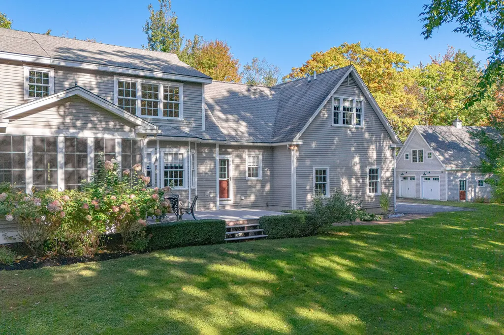 28 Archer Lane Cumberland ME 04021