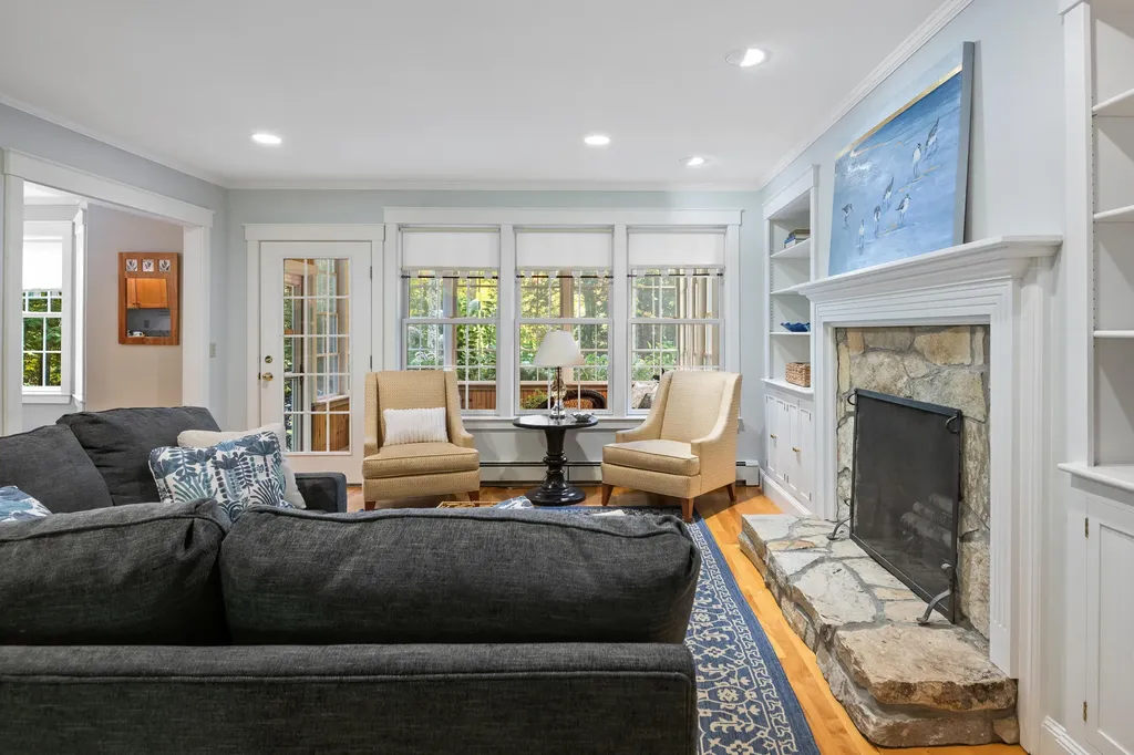 28 Archer Lane Cumberland ME 04021