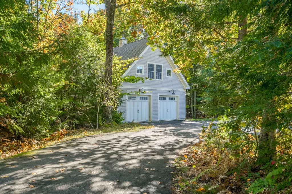 28 Archer Lane Cumberland ME 04021