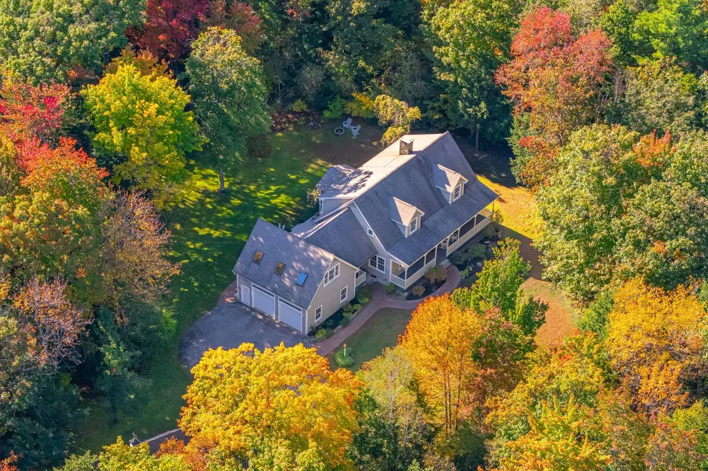 28 Archer Lane Cumberland ME 04021