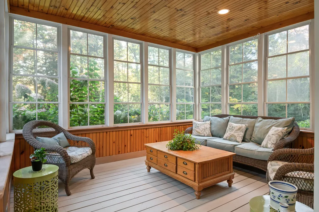 28 Archer Lane Cumberland ME 04021