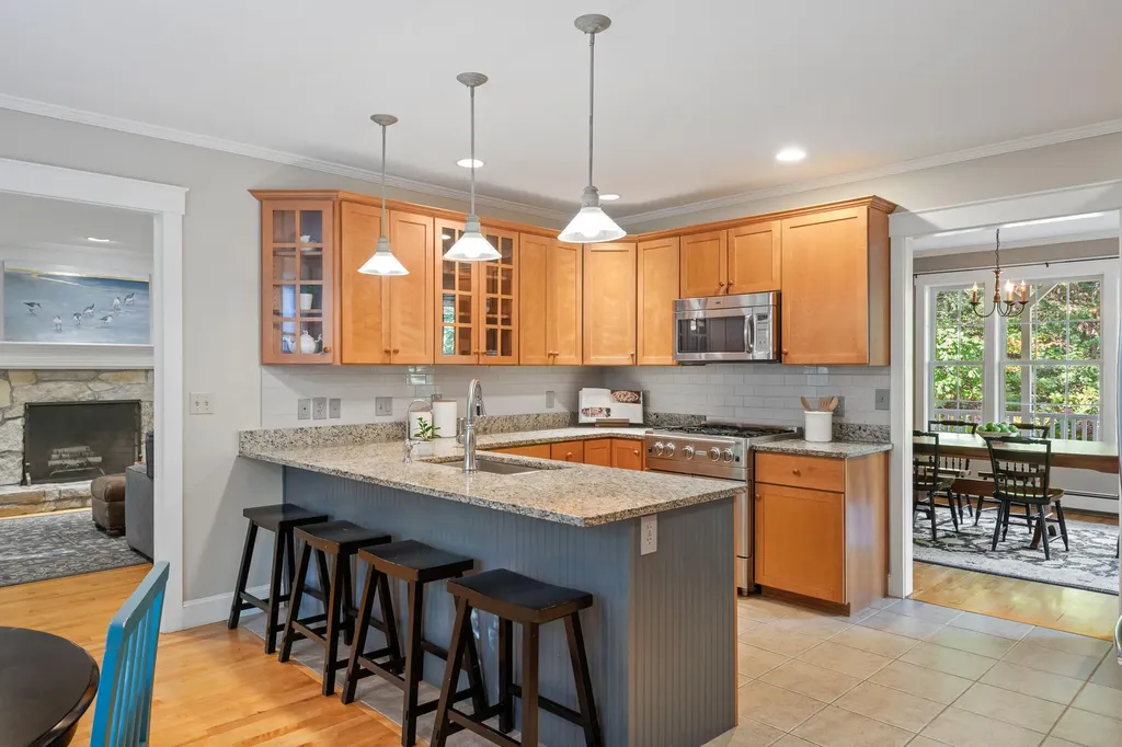 28 Archer Lane Cumberland ME 04021