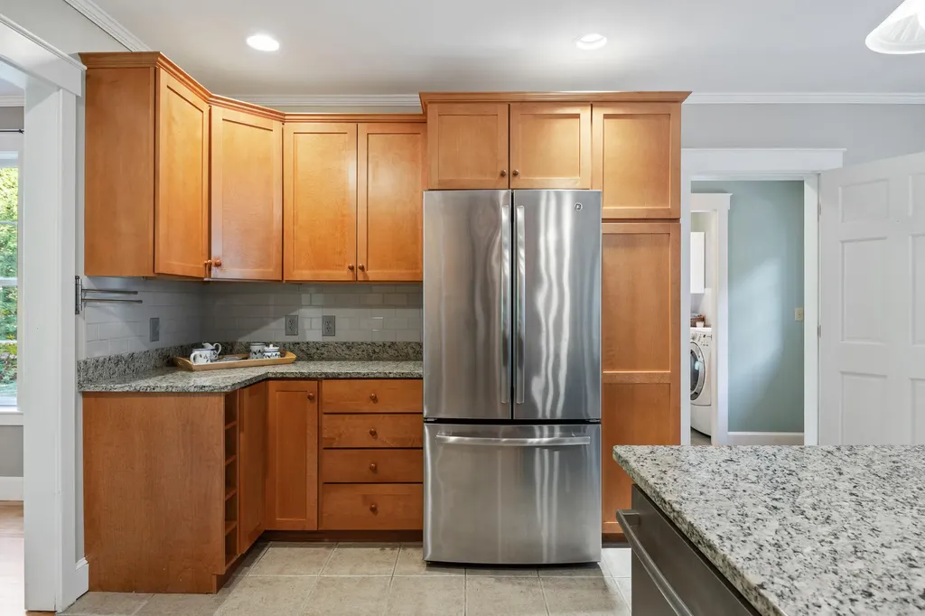 28 Archer Lane Cumberland ME 04021