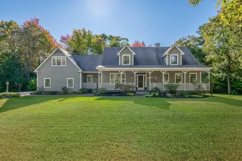 28 Archer Lane Cumberland ME 04021