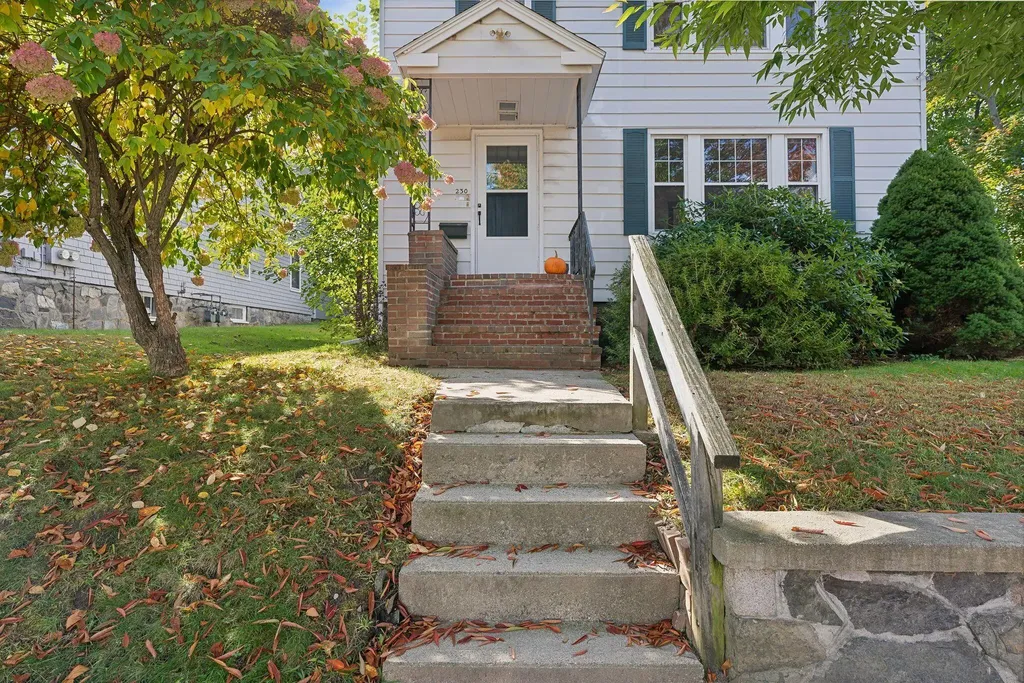 230 Prospect Street Portland ME 04103