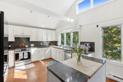 31 Windemere Road Brunswick ME 04011