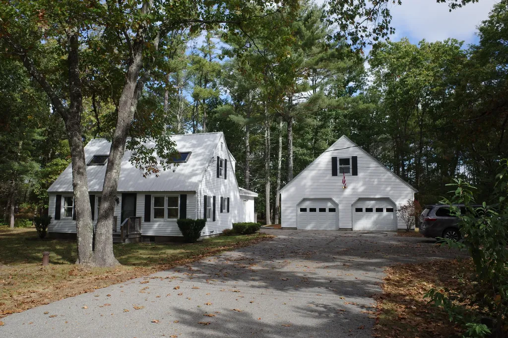 6 Blue Goose Lane Sanford ME 04073