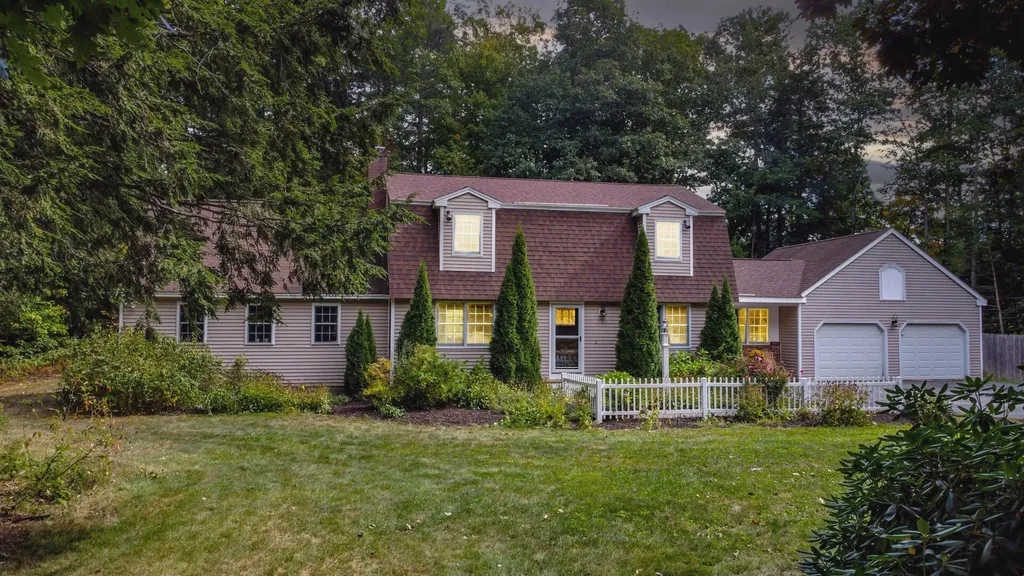 11 Hillcrest Road Windham ME 04062