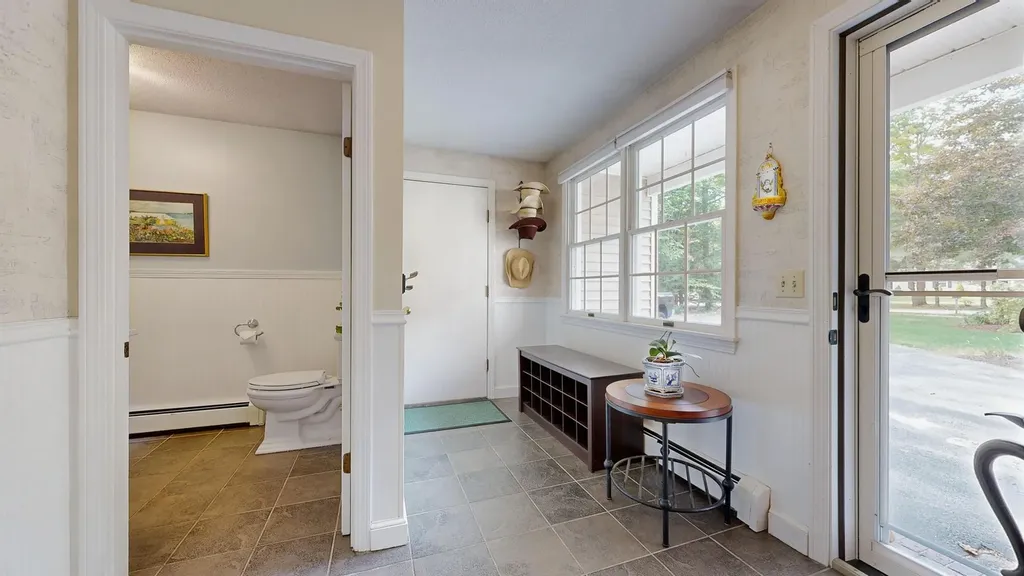 11 Hillcrest Road Windham ME 04062