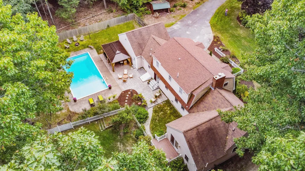 11 Hillcrest Road Windham ME 04062