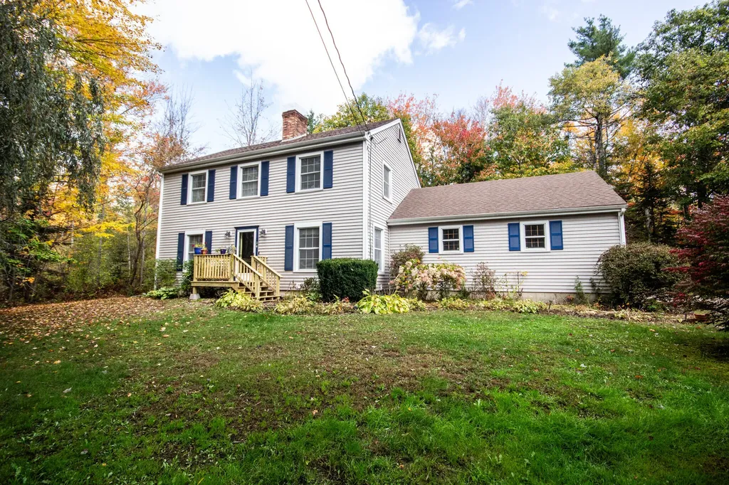 14 Ruth Avenue Hampden ME 04444
