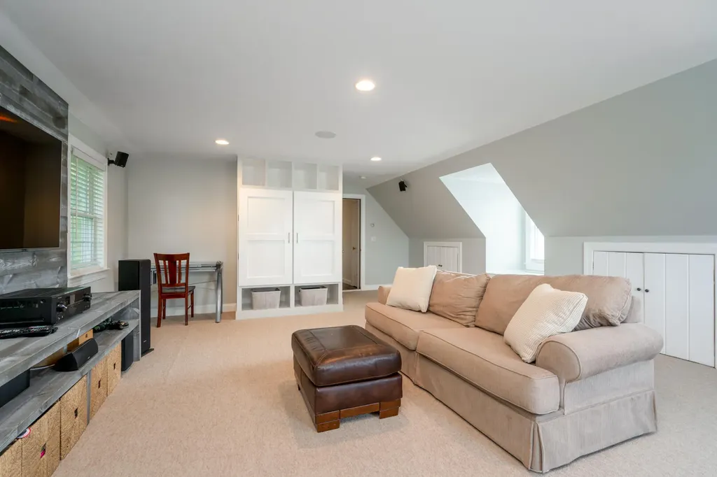 32 Shamrock Drive Gorham ME 04038