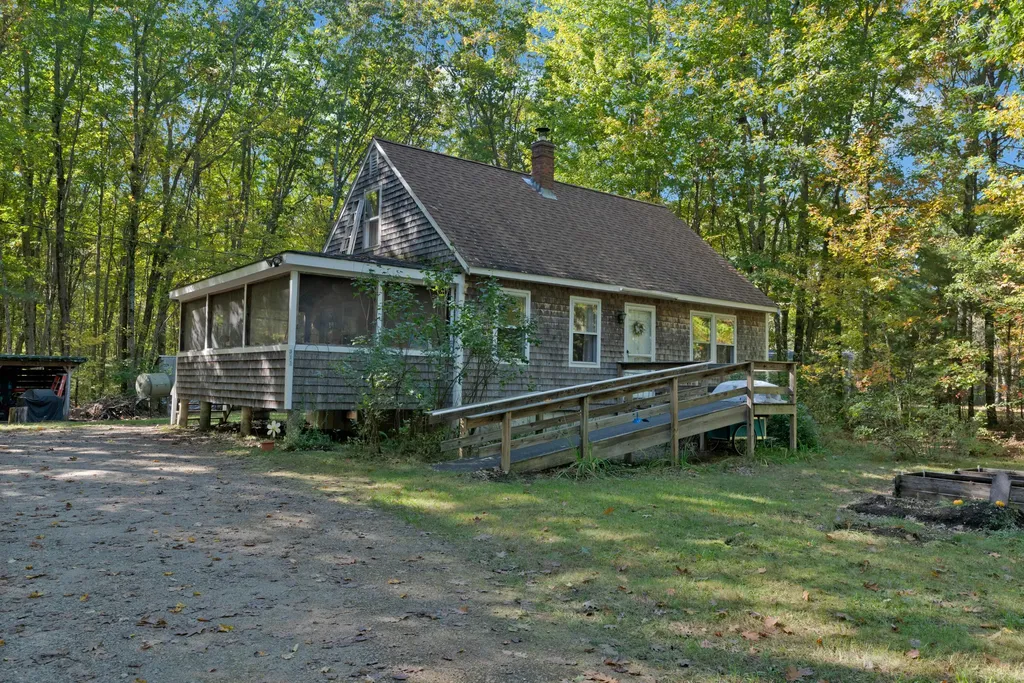 311 Old North Berwick Road Lyman ME 04002