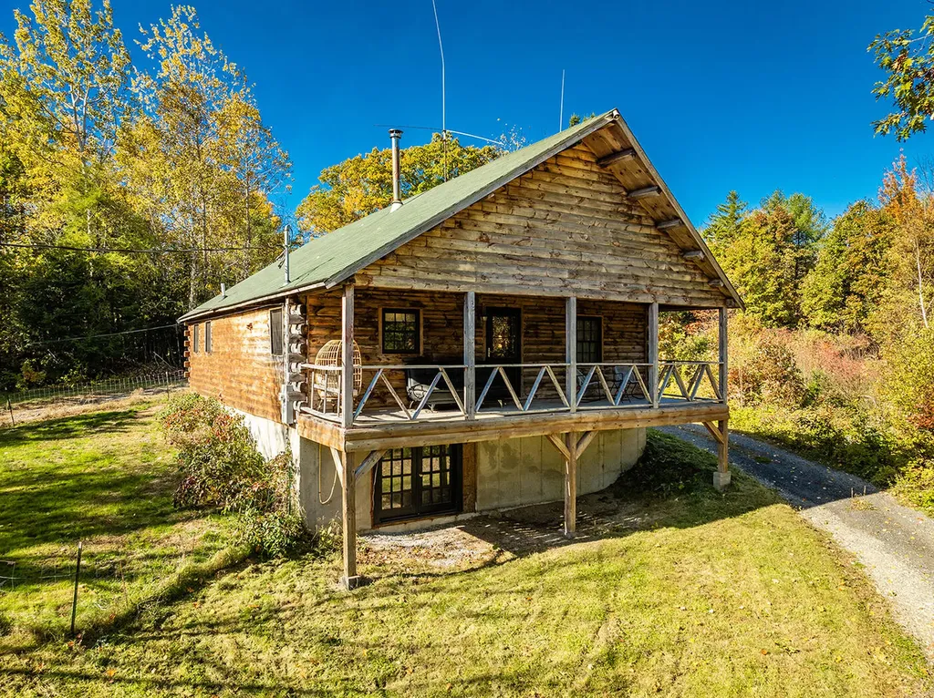142 Moosehead Trail Waldo ME 04915